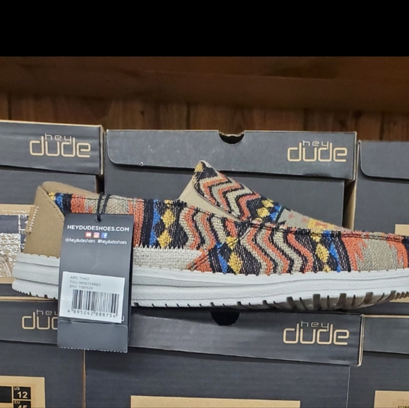 HEY DUDE MENS THAD CHAMBRAY MONTERREY - Picture 3 of 7